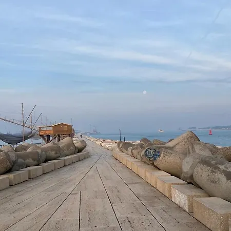 Oda ve Kahvaltı Laguna