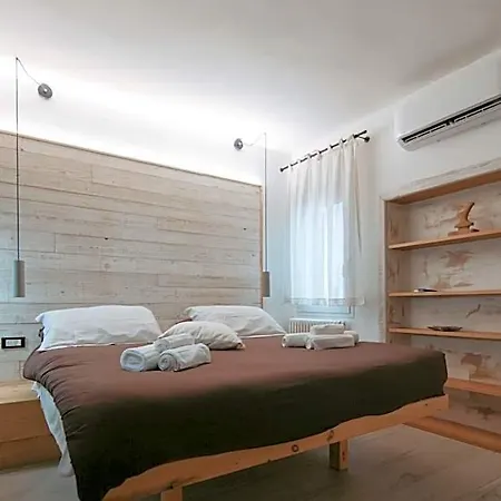 Oda ve Kahvaltı Laguna 4*